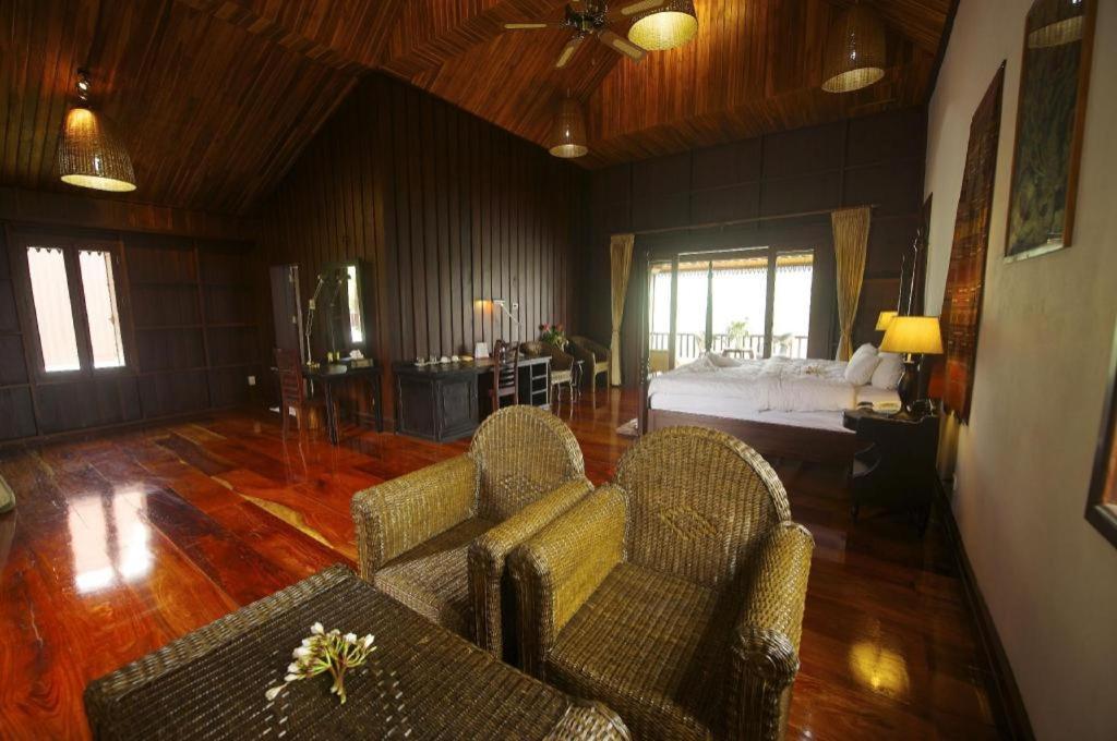 Nam Ou Riverside Resort Ban Vangle Exterior photo