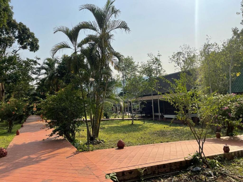 Nam Ou Riverside Resort Ban Vangle Exterior photo