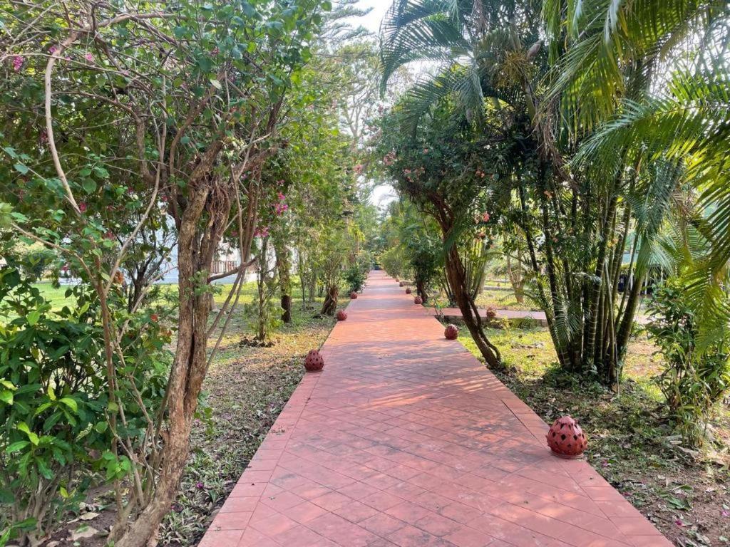 Nam Ou Riverside Resort Ban Vangle Exterior photo