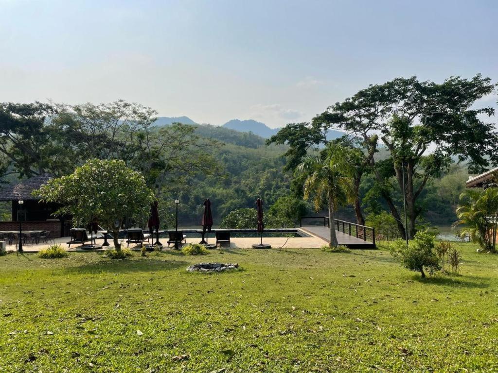 Nam Ou Riverside Resort Ban Vangle Exterior photo