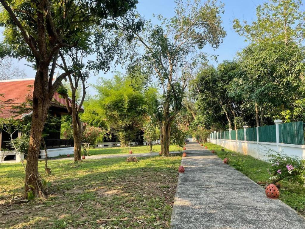 Nam Ou Riverside Resort Ban Vangle Exterior photo