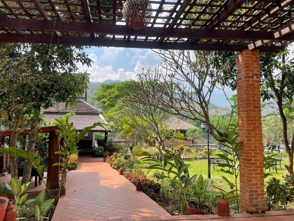 Nam Ou Riverside Resort Ban Vangle Exterior photo