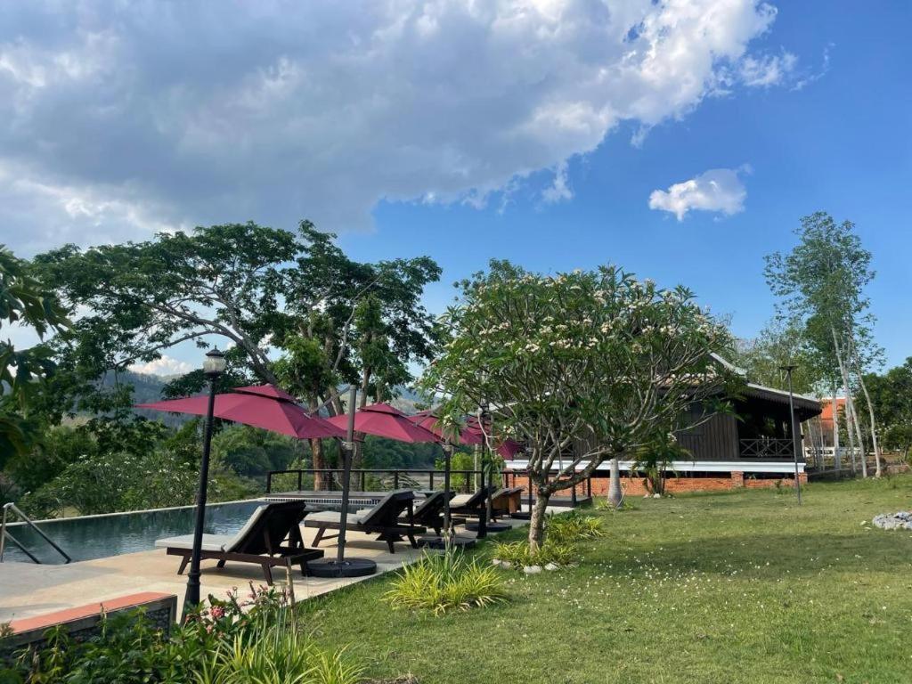 Nam Ou Riverside Resort Ban Vangle Exterior photo